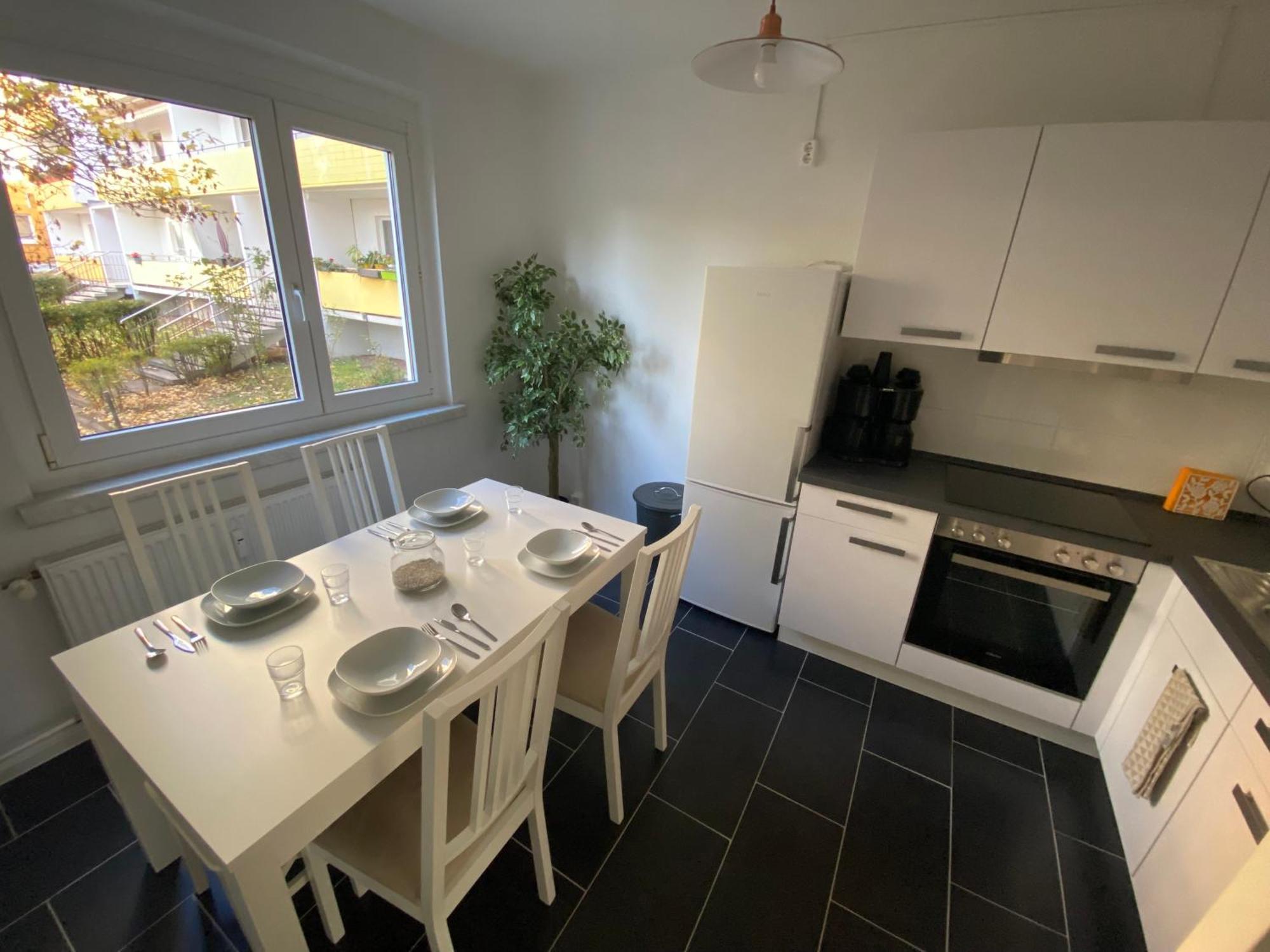 Elboase Mit Zwei Schlafzimmern Magdeburg Exteriör bild